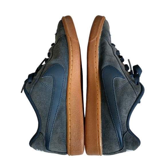Nike Court Royale Suede Women's Shoes - Picture 8 of 11